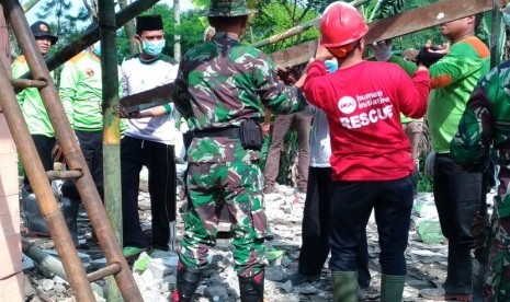 PKPU Human Initiative terjunkan tim rescue menyelamatkan korban gempa Banjarnegara