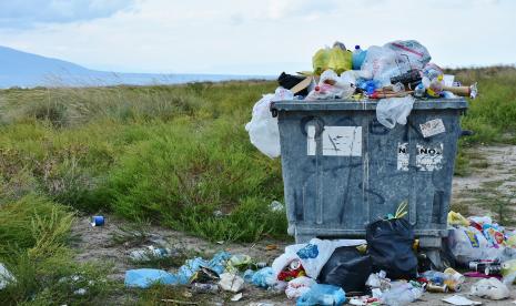 Masih sedikit pengawasan terhadap ekspor sampah plastik dari Uni Eropa ke Asia.