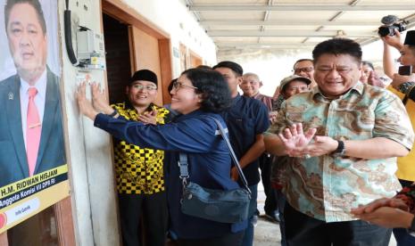 PLN menyalurkan program Bantuan Pasang Baru Listrik (BPBL) secara gratis bagi warga prasejahtera di Malang, Jawa Timur.