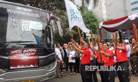 PLN mudik bersama pedagang kaki lima.