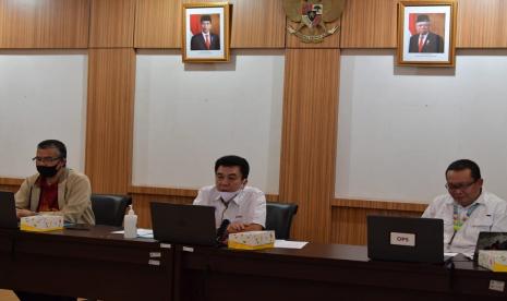 Plt. Deputi Peningkatan Prestasi Olahraga Chandra Bhakti menilai para pelatih menjadi tulang punggung dalam pembinaan atlet olahraga nasional. Hal itu ia sampaikan saat membuka Sosialisasi Permenpora No.1 Tahun 2020 secara virtual di Kantor Kemenpora, Senayan, Jakarta.