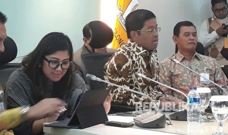 Plt Idrus Marham menyampaikan dukungan terhadap pencalonan Panglima TNI, Marsekal Hadi Tjahjanto, Selasa (5/12) di Komplek Parlemen Senayan.