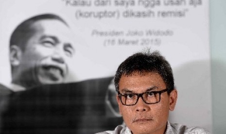 Plt Pimpinan KPK Johan Budi saat menghadiri acara diskusi di ICW, Jakarta, Selasa (24/3). 