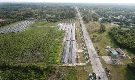 PLTS Kilang Dumai menambah daftar kilang Pertamina yang melakukan konversi ke penggunaan energi listrik ramah lingkungan.