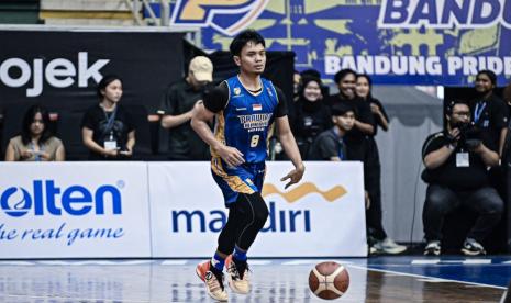 Point guard Prawira Bandung Yudha Saputera