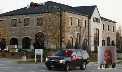 Police guard the Azana Salon and Spa in Brookfield, Wisconsin, October 21, 2012, where three people were killed and at least four injured in a shooting, Brookfield Police Chief Daniel Tushaus said at a news conference. Insert: Radcliffe Haughton (45 years)