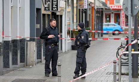 Polisi berada di lokasi penembakan di Jerman