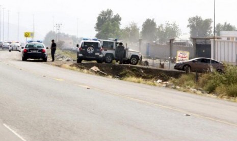 Polisi Makkah saat menggerebek lokasi persembunyian empat jaringan teroris ISIS. 