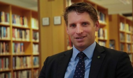 Politikus Australia Andrew Hastie khawatir soal keadaan sosial dan moral dalam abad terkahir yang menurun.