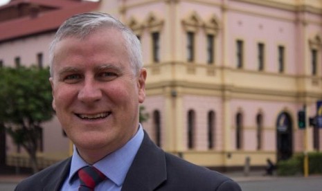 Politikus Australia Michael McCormack menjadi sorotan karena menerima tunjangan perumahan namun memilih tinggal di apartemen milik istrinya di Canberra.