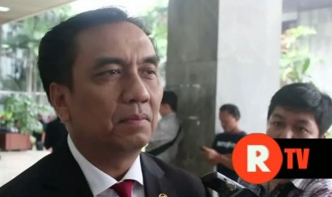 Politikus PDIP, Effendi Simbolon 