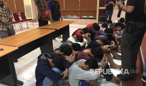 Polres Metro Bekasi Kota mengamankan puluhan remaja yang hendak melakukan tawuran. (ILUSTRASI)