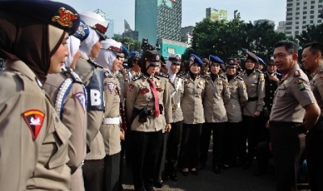 Polwan di Polda Metro Jaya mengenakan hijab.