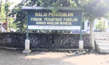 Pondok Pesantren (Ponpes) Pabelan yang ada di Desa Pabelan, Kecamatan Mungkid, Kabupaten Magelang, Jawa Tengah.