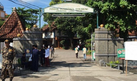 Gus Kikin Jadi Penerus Gus Sholah Pimpin Ponpes Tebuireng. Pondok Pesantren Tebuireng di Jombang, Jawa Timur.