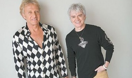 Ponggawa Air Supply, Graham Russell (kiri), dan Russell Hitchcock aka menggelar konser 40 Tahunnya di Jakarta