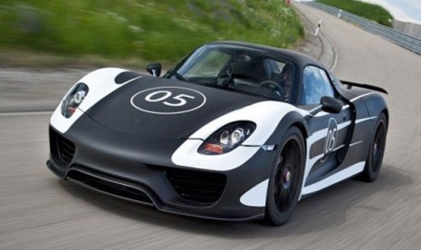 Porsche 918