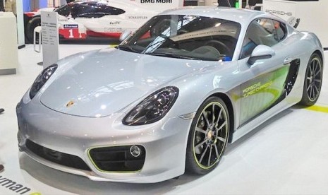 Porsche Cayman e-volution.