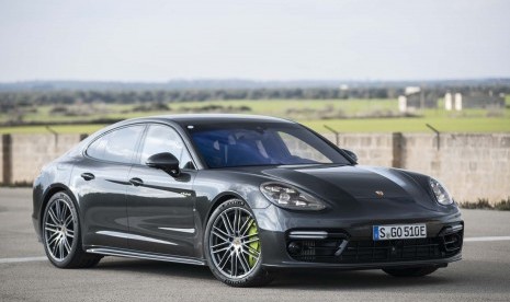 Porsche panamera. 