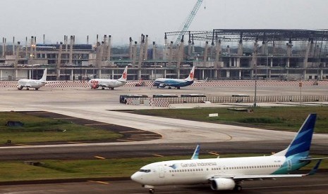   Poyek pembangunan Terminal 3 Ultimate Bandara Soekarno Hatta,Tangerang, Banten, Rabu (25/2). 