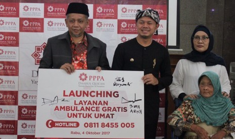  PPPA Daarul Qur'an Kota Bogor meresmikan satu unit ambulans untuk dioperasikan di Kota Bogor dan sekitarnya, pada Rabu (4/10) di Masjid Alumni Institut Pertanian Bogor (IPB) jalan Baranangsiang, Kota Bogor. 