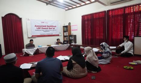 PPPA Daarul Quran Yogyakarta menggandeng Lembaga Sertifikasi Profesi (LSP) Daarul Quran menyelenggarakan asesmen sertifikasi bagi asatidzah Grha Tahfidz Daarul Quran Yogyakarta