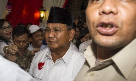 Prabowo Subijanto ketika menghadiri acara kumpul bersama jelang berbuka puasa di Rumah Polonia, Jakarta, Sabtu (5/7). 