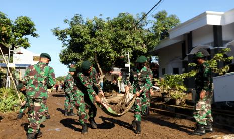 Ketua DPRD Kabupaten Bogor, Rudy Susmanto mengaku prihatin atas pencemaran lingkungan di Sungai Cikaniki, Nanggung, dan Situ Citongtut, Gunungputri, yang mengakibatkan ribuan ikan mati.