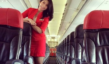 Pramugari Air Asia, Khairunisa Fauzie