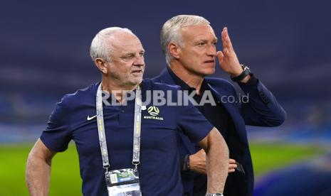 Prancis vs Australia di Piala Dunia 2022, adu taktik Didier Deschamps (kanan) dan Graham Arnold.