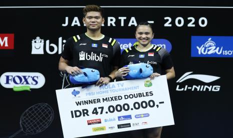 Praveen Jordan/Melati Daeva Oktavianti menjuarai turnamen internal PBSI kategori ganda campuran, Jumat (3/7).