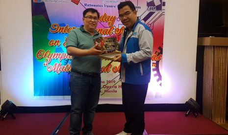 Presdir KPM menjadi salah satu pembicara di seminar matematika internasional di Manila, Filipina.