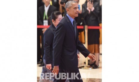 Presiden Amerika Serikat Barack Obama tiba untuk mengikuti ASEAN-US Summit di National Convention Center, Vientiane, Laos, Kamis (8/9).