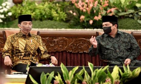 Presiden dalam sambutannya saat membuka Peringatan Hari Santri Nasional 2021 dan Peluncuran Logo Baru Masyarakat Ekonomi Syariah di Istana Negara, Jakarta, Jumat (22/10). 