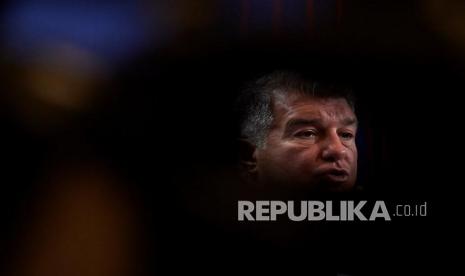 Presiden FC Barcelona Joan Laporta, memaparkan hasil penyelidikan 