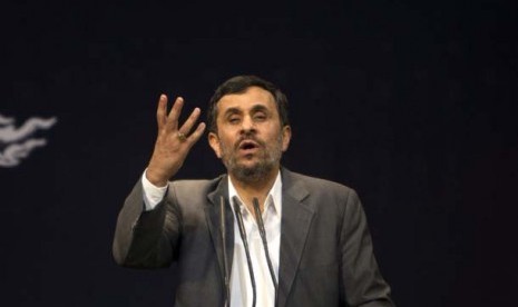 Presiden Iran Mahmoud Ahmadinejad.