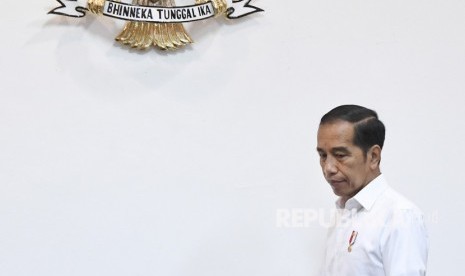 Survei Median menyebut pemilih Presiden Joko Widodo belum bulat ke mana akan melabuhkan suara di Pilpres 2024.