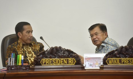 Presiden Joko Widodo  bersama Wapres Jusuf Kalla