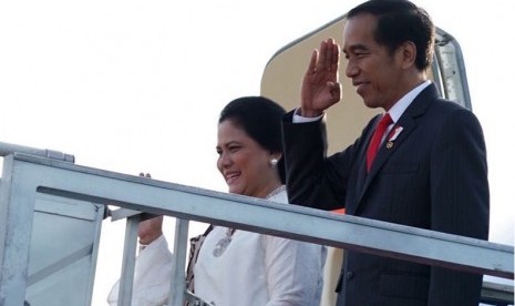 Presiden Joko Widodo dan Iriana Widodo berserta rombongan berangkat dari Bandara Halim Perdanakusuma untuk kunjungan kerja ke Australia, Jumat (16/3). 