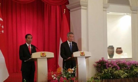 Presiden Joko Widodo danPerdana Menteri Singapura Lee Hsien Loong. 