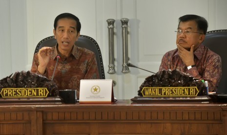 Presiden Joko Widodo didampingi Wapres Jusuf Kalla 