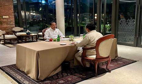 President Joko Widodo (Jokowi) meets President-elect Prabowo Subianto.