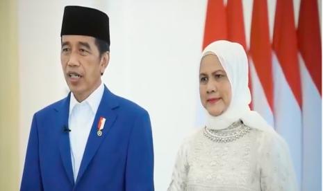 Presiden Joko Widodo (Jokowi) beserta Ibu Iriana Jokowi