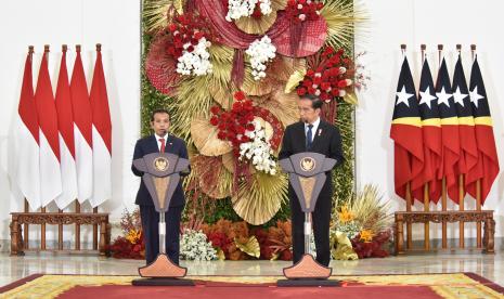 Presiden Joko Widodo (Jokowi) menerima kunjungan resmi Perdana Menteri Republik Demokratik Timor Leste Taur Matan Ruak di Istana Kepresidenan Bogor, Jawa Barat, Senin (13/2/2023).