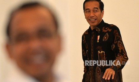 President Joko Widodo (right) (right) holds press conference about determining factors behind Indonesia becoming non-permanent member of United Nations Security Council at Bogor Presidential Palace, West Java, on  Tuesday (June 12).