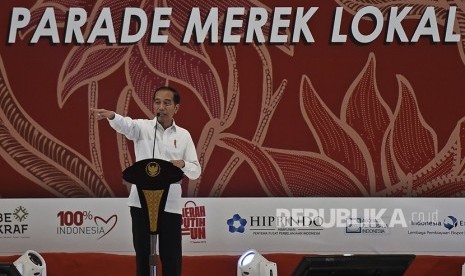 Presiden Joko Widodo memberikan paparan saat akan membuka Hari Belanja Diskon (HBD) Indonesia 2019 di The Hall Senayan City, Jakarta, Kamis (15/8/2019).