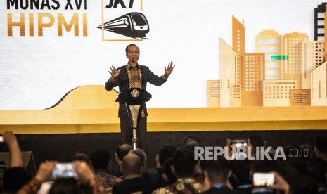 Presiden Joko Widodo memberikan sambutan dalam Musyawarah Nasional (Munas) Badan Pengurus Pusat Himpunan Pengusaha Muda Indonesia (BPP HIPMI) XVI 2019 di Jakarta, Senin (16/9/2019).