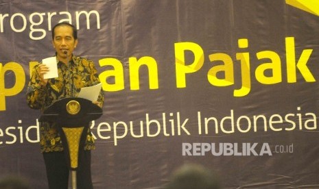 Presiden Joko Widodo memberikan sambutannya saat Pencanangan Pengampunan Pajak di kantor Direktorat Jenderal Pajak Kementerian Keuangan, Jakarta pada 1 Juli 2016.(Republika/Agung Supriyanto)