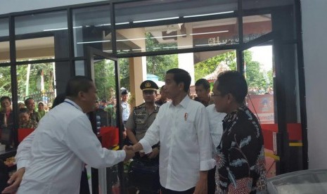 Presiden Joko Widodo mendukung program Alfamart Class.