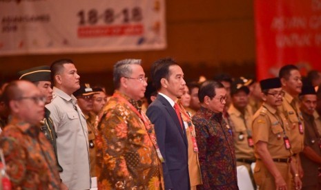 Presiden Joko Widodo menghadiri Rakornas Pembinaan Penyelenggaraan Pemerintah Desa, Pusat, dan Daerah di Jakarta, Senin (14/5). 